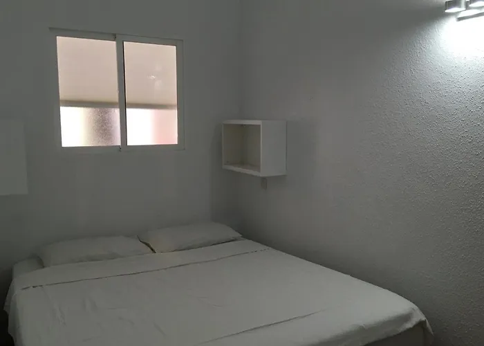 Casa Aldea De La Gitana * 埃斯特波纳